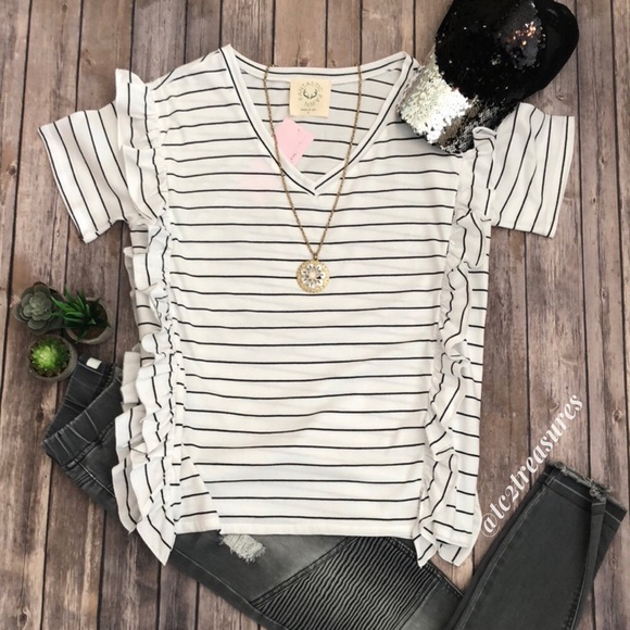 🎉Host Pick! Ruffle Tee - Picture 1 of 3